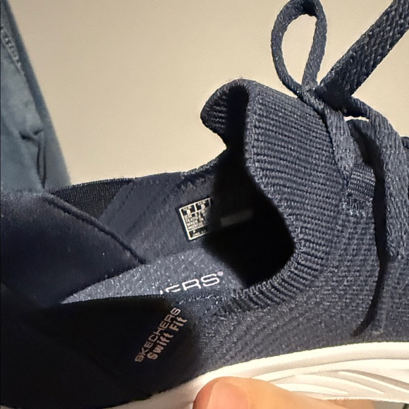 Skechers Women's Navy and Pink Athletic Shoes workout slip in size 8 - Picture 5 of 5